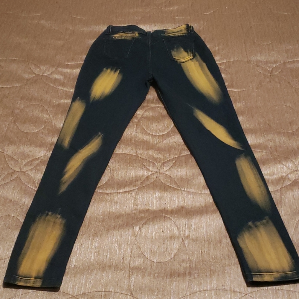 Jeans - Picture 3 of 3
